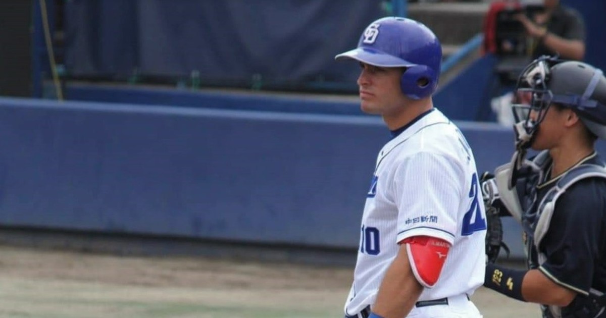 Receptor cubano Ariel Martínez firma con los “Luchadores” de Hokkaido